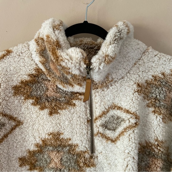 Thread & supply• fluffy soft southwestern print pullover women’s xxl - Picture 7 of 12